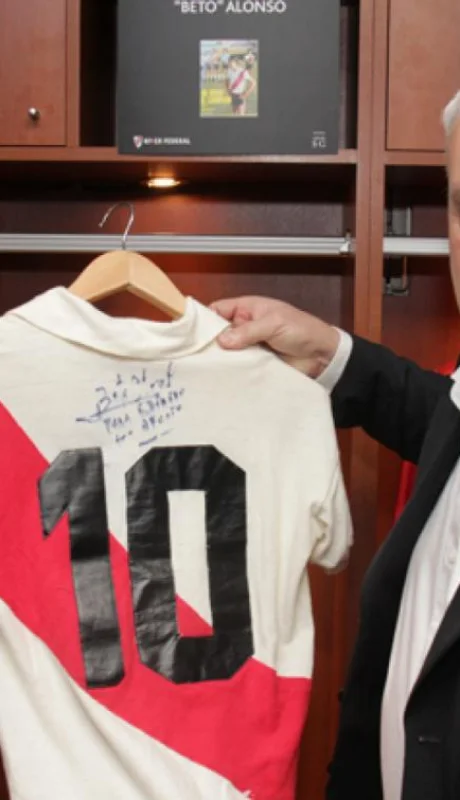 El Beto con una de sus casacas