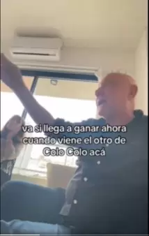 Hombre creía que estaba mirando un partido real.