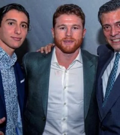Manuel Sulaiman, Canelo Alvarez y Mauricio Sulaiman