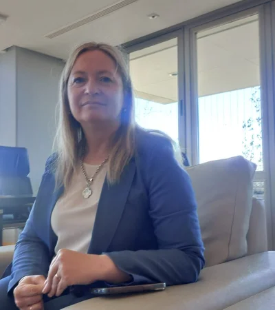 La vicegobernadora de Mendoza: Hebe Casado.