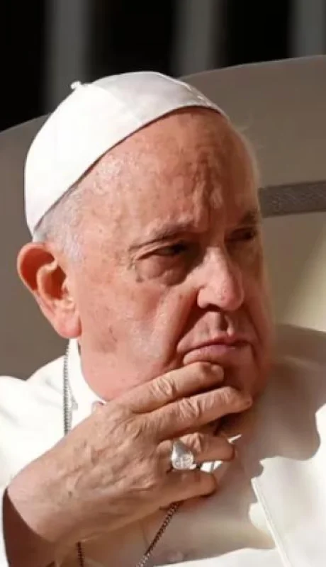 Francisco tuvo que tomar una dura decisión en un escándalo de la Iglesia peruana.