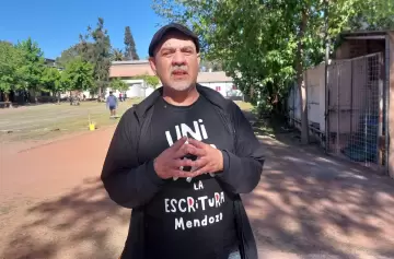 Maximiliano Salgado presenta "Cambalache", su mirada crítica sobre el deporte y la sociedad en la Feria del Libro