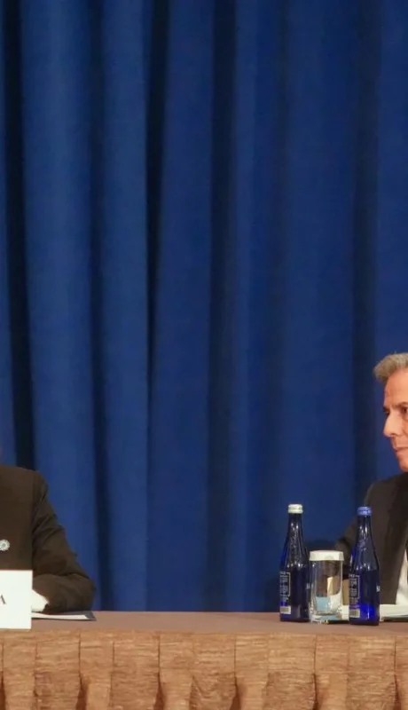 Mondino moderó un importante panel sobre la situación en Venezuela, en un jueves con intensa agenda diplomática