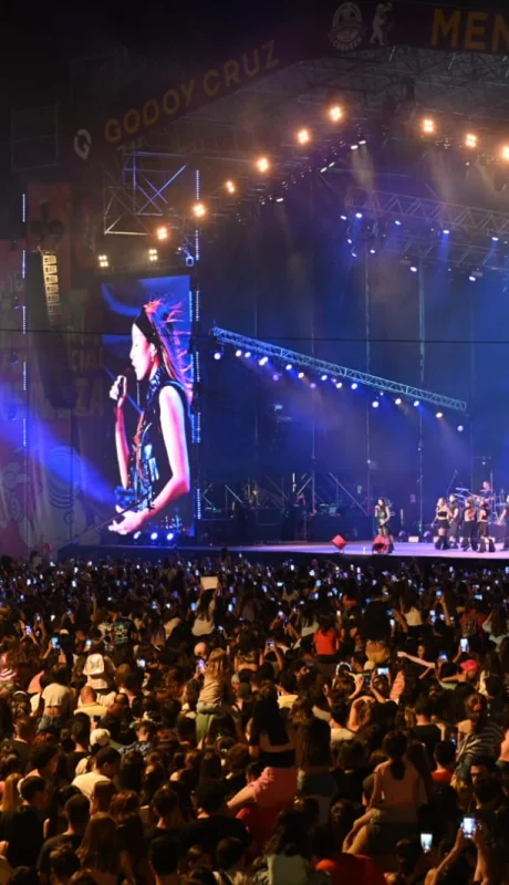 Habrá lugar para comer, para tomar, y para disfrutar de la música: rock, pop y cuarteto, a la orden del día