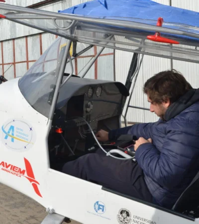 Avión eléctrico Universidad Nacional de La Plata