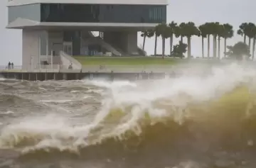 Helene impacta con toda su furia sobre la soleada Florida