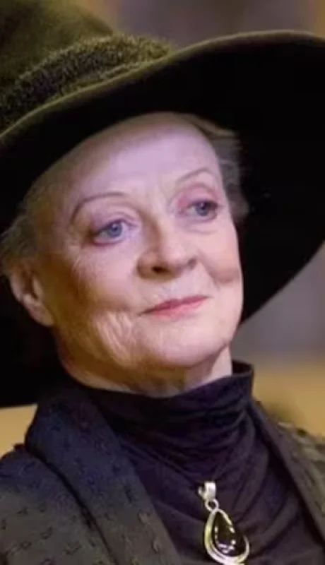 Maggie Smith en el rodaje de Harry Potter.