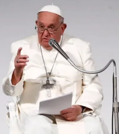 Francisco habló del escándalo de la iglesia belga sobre abusos a infantes y adopciones forzadas.