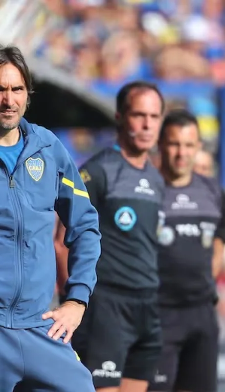Martínez quedó en la cuerda floja tras la derrota ante River.