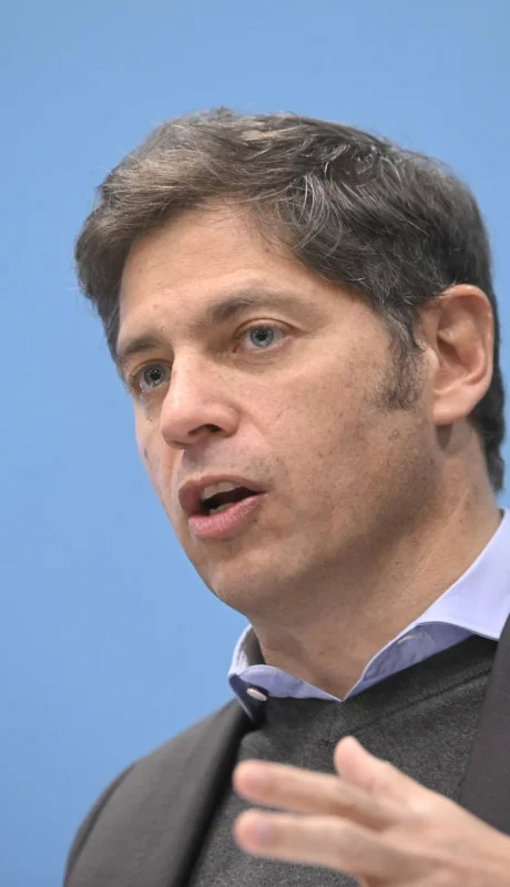 Kicillof: "la derecha empieza a aprovecharse de nuestros debates internos"