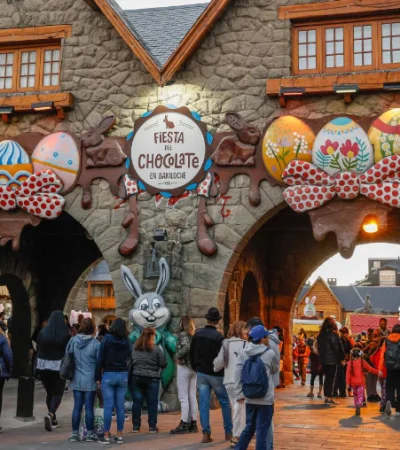 Un reciente estudio demostró que hoy es más barato vacacionar en Tokio que en Bariloche.