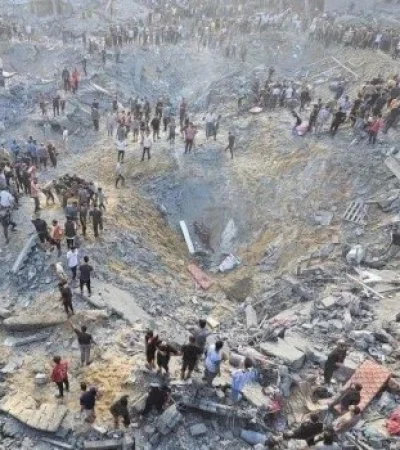 El complejo desapareció en tan solo un instante y quedó solo un enorme campo de escombros