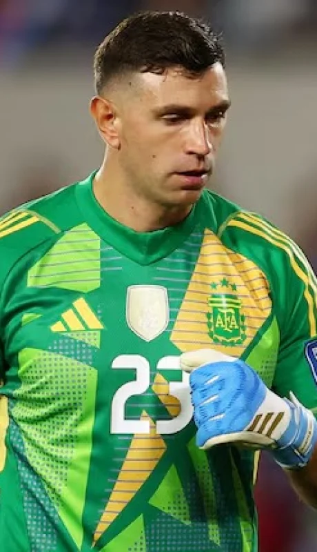 Dibu y una sanción inesperada.