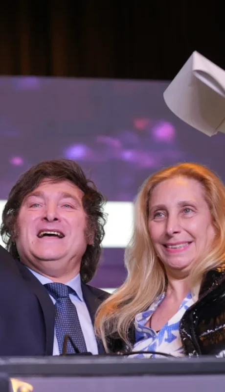 Javier Milei junto a su hermana Karina