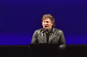 Milei en Parque Lezama: "La pobreza empezó a caer en la Argentina"