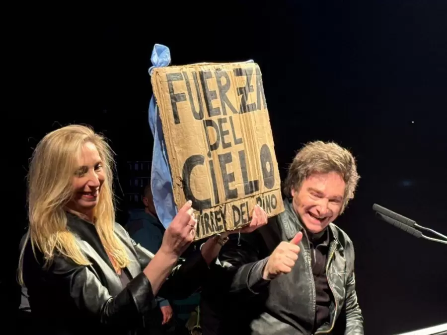 "Hay elementos que son propios de los liderazgos populistas, y esto explica por qué muchos piensan en el parecido con La Cámpora" (Nayet Kadamian)