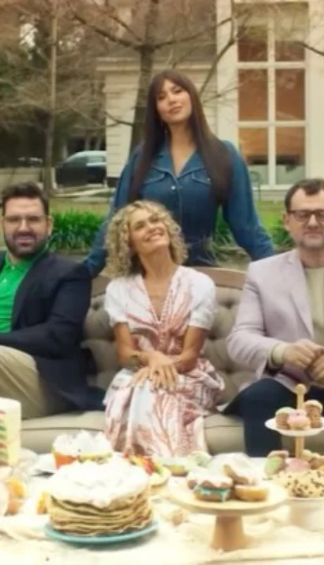 El jurado está conformado por los cocineros como Damián Betular Maru Botana y Christophe Krywonis.