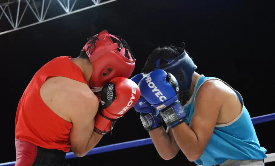 La velada boxística fue muy disfrutada por los espectadores