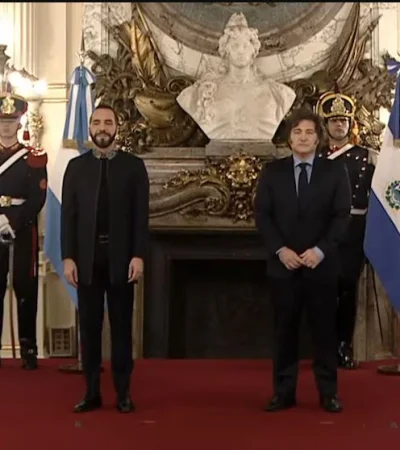 Tras una hermética agenda de 4 días, Bukele comenzó con sus actividades oficiales en Argentina.