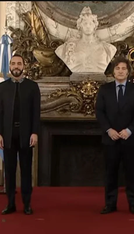 Tras una hermética agenda de 4 días, Bukele comenzó con sus actividades oficiales en Argentina.