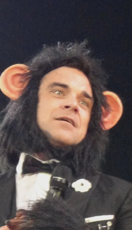 Robbie Williams sorprende al mundo: ¡se transforma en un simio en su biopic!