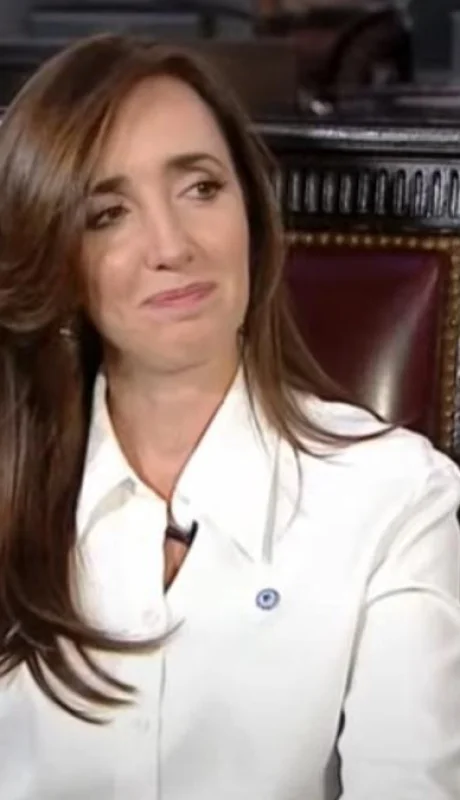 Firme actitud de la vice  /