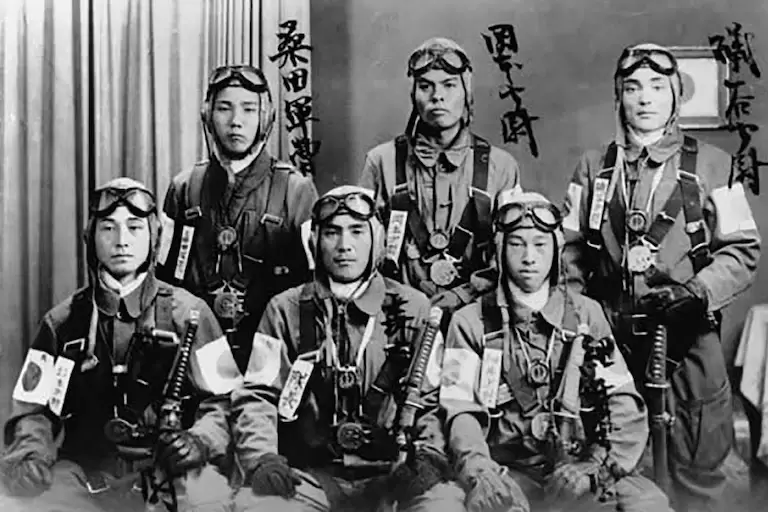 Pilotos Kamikazes en 1945.