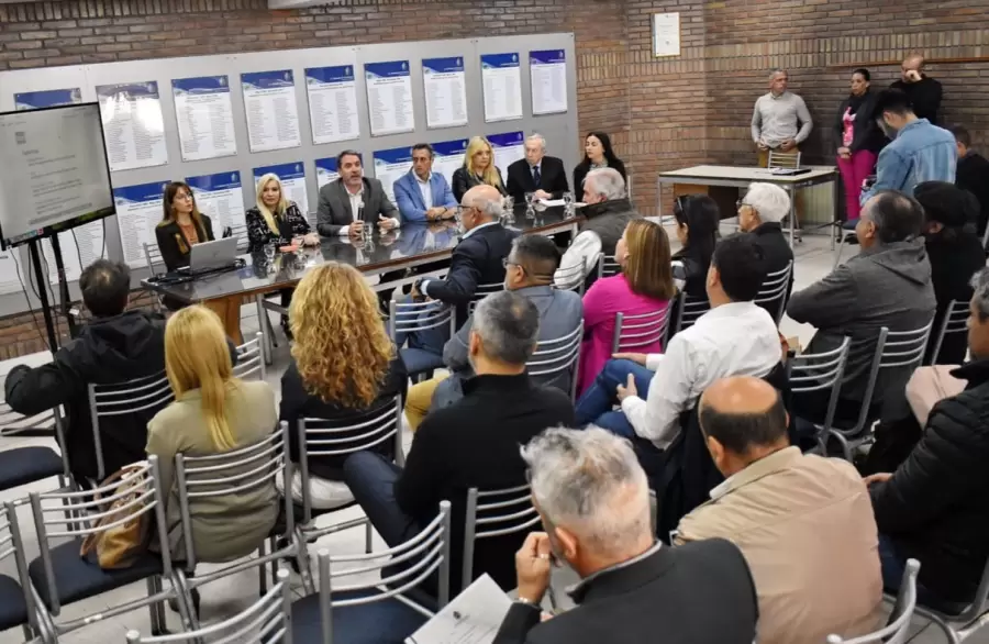 Con apoyo de los bloques de La Unión Mendocina, Jorge Difonso detalló un plan para impulsar la economía mendocina a través de incentivos fiscales y la