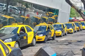 Los taxis en crisis por las tarifas, la competencia de plataformas y las bicis