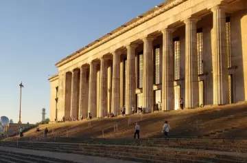 "La política partidaria no le hace bien al debate del arancelamiento universitario"