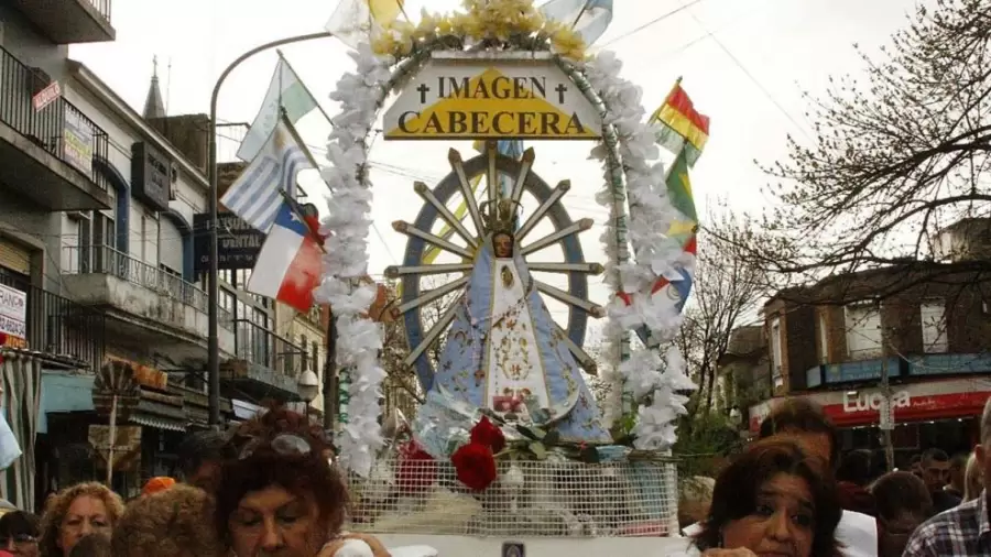 Veneración a la Virgen de Luján