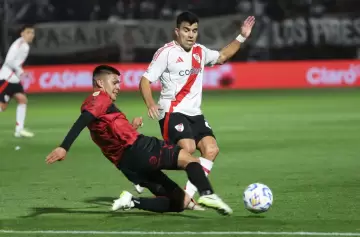 River no pudo con Platense y sigue lejos de Vélez en la tabla