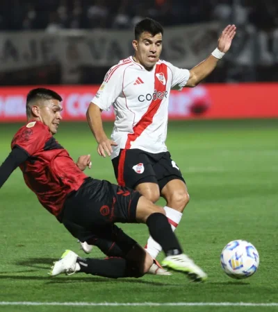 River empató con Platense