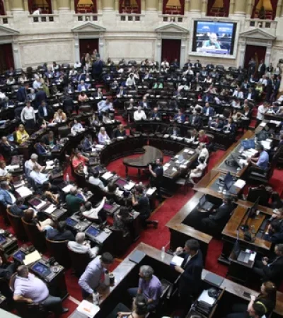 Se cuentan los votos en Diputados
