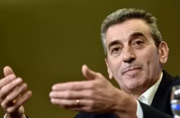 Randazzo renuncia al PJ y arremete contra Cristina Kirchner