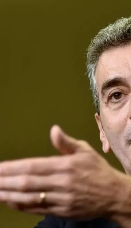 Randazzo renuncia al PJ y arremete contra Cristina Kirchner