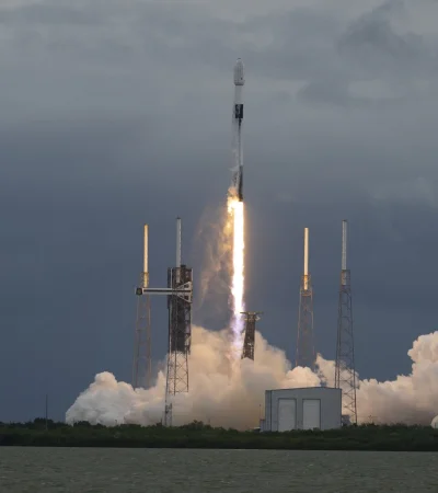 La misión Hera está acoplada a un lanzador SpaceX Falcon 9.