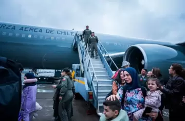 La Fuerza Aérea de Chile evacuó a 7 argentinos desde el Líbano