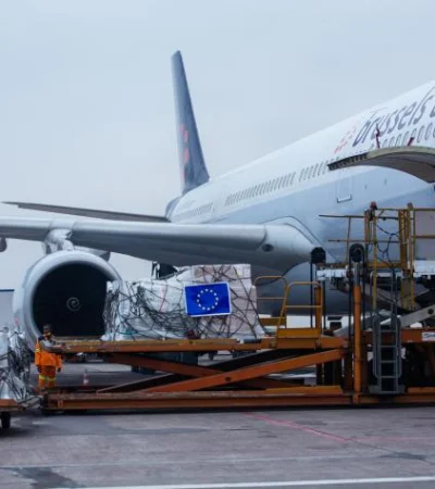 El puente aéreo está en el marco de un presupuesto de emergencia de más de 100 millones de euros