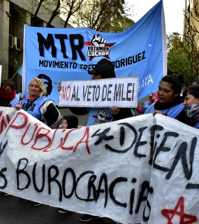 Estudiantes inician un plan de lucha.