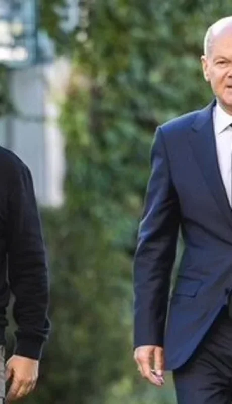 Zelenski junto a Olaf Sholz/