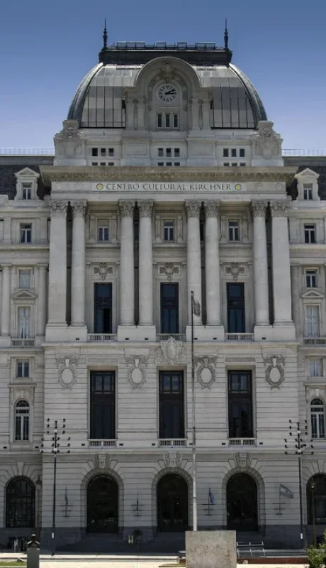 El viejo Correo Central recibe hoy su nuevo nombre