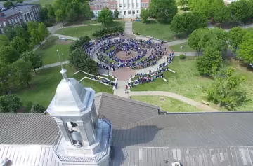 Tiroteo en una universidad de Estados Unidos deja un muerto y nueve heridos