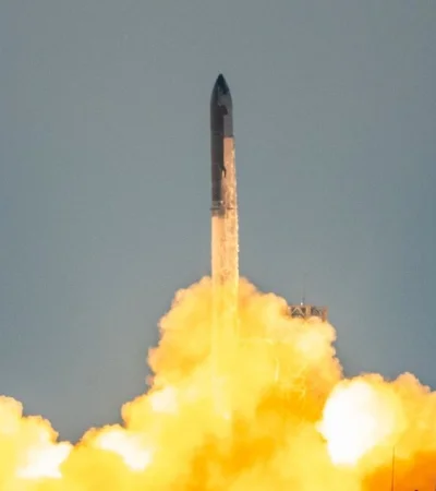 Un Hito en la Ingeniería Espacial con la Recuperación de su Propulsor Starship