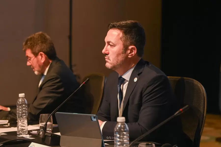 El ministro de Defensa, Luis Petri