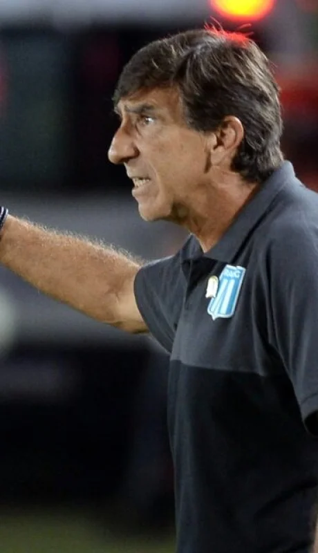 Costas sueña literalmente con la Sudamericana.