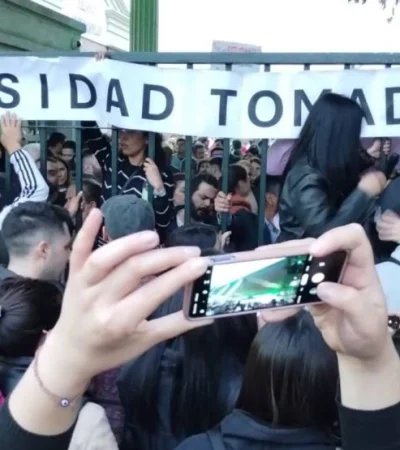 Conflicto universitario: estudiantes de la UBA votaron tomar facultades