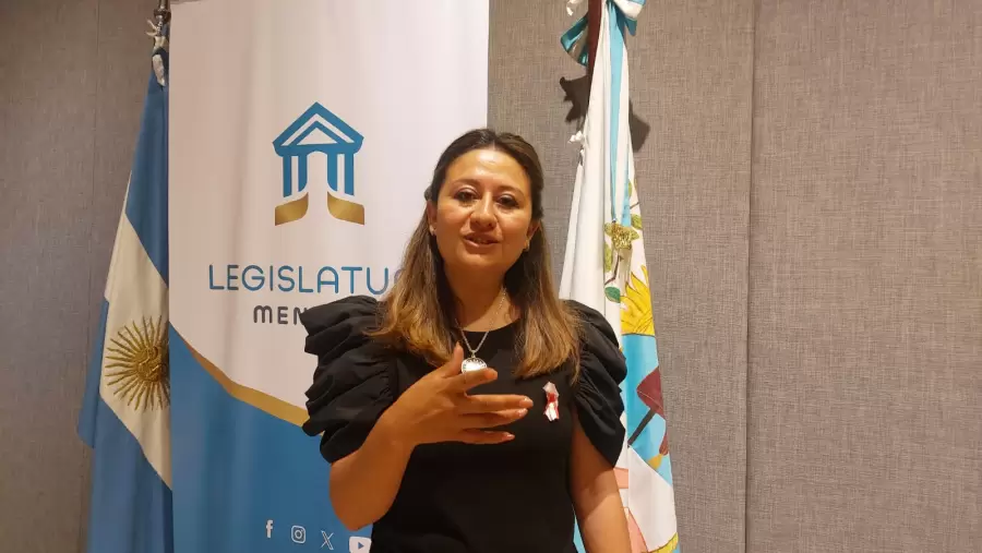 Senadora Jésica Laferte (UCR - CM)