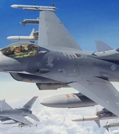 Un F-16C Fighting Falcon de la Fuerza Aérea de los Estados Unidos.