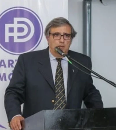 Senador Armando Maistretti, presidente del Partido Demócrata